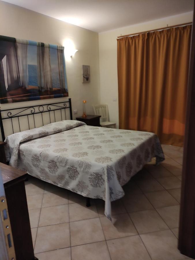 Residence Cala Moresca 15 Golfo Aranci Bagian luar foto