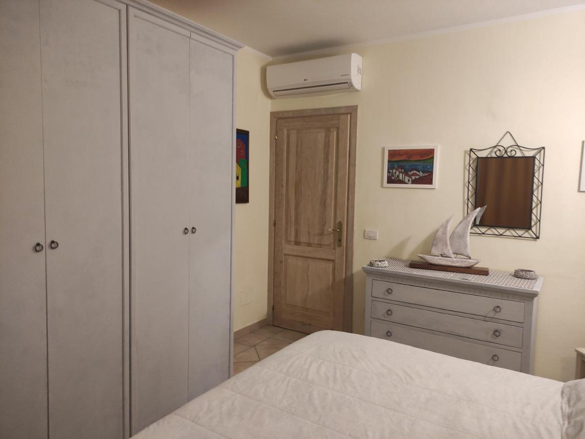 Residence Cala Moresca 15 Golfo Aranci Bagian luar foto